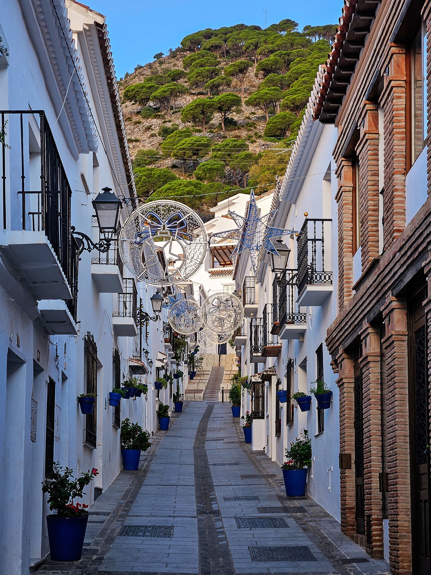 Calle San Sebastian in Mijas Pueblo beneath the Sierra de Mijas